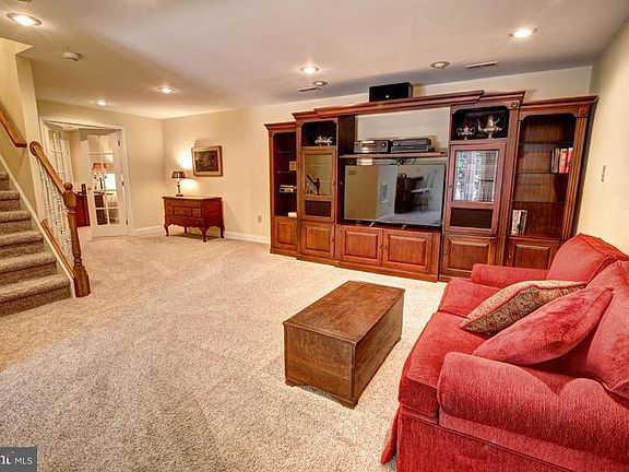 3rd image of 3891 Clifton Manor Pl