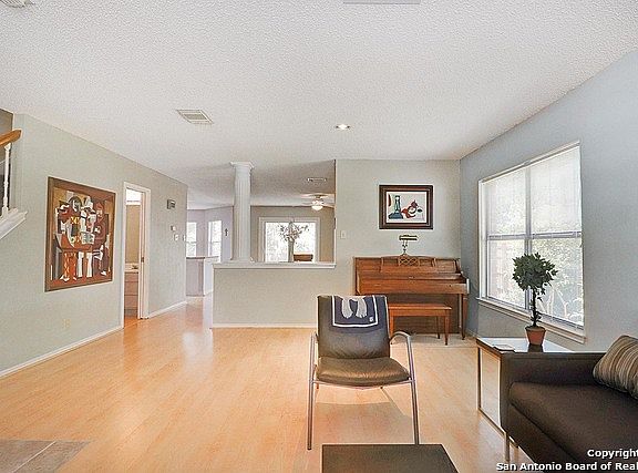 5th image of 9706 Mid Walk Dr