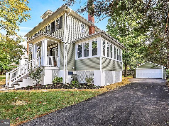 3rd image of 108 Osborne Ave