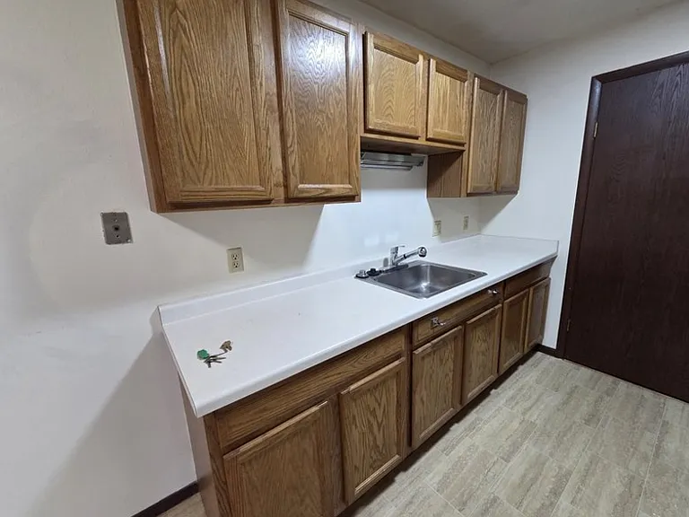 175 S National Ave #11 — Photo 4