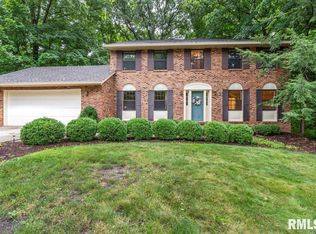 3705 W Bluffs Rd, Springfield, IL 62711