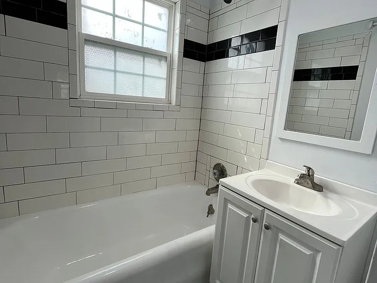 720 N Columbia Ave — Photo 13