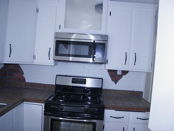 3rd image of 5750 Satsuma Ave