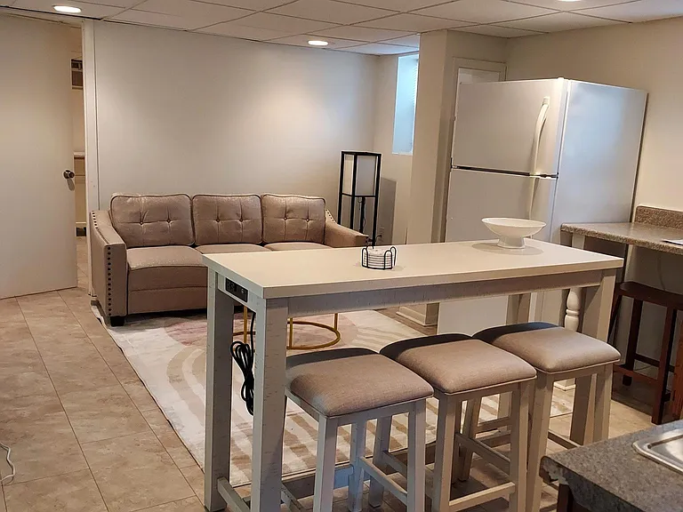 202 N Highland Ave #4 — Photo 15
