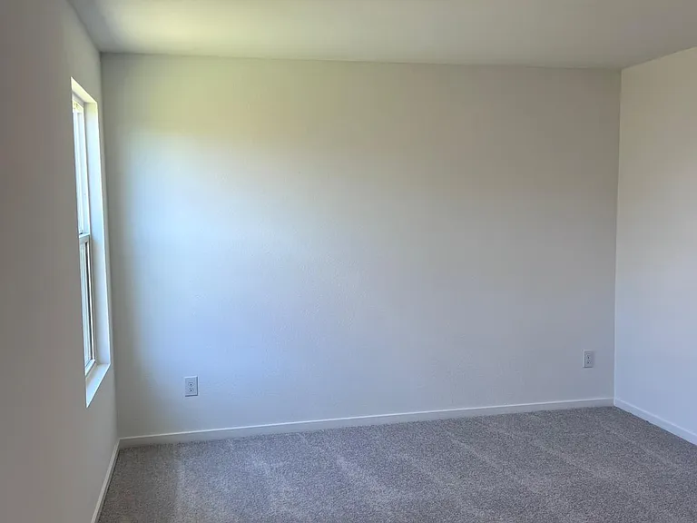 3922 Ontario Way — Photo 11