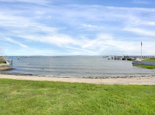 160 Shore Rd, Old Greenwich, CT 06870