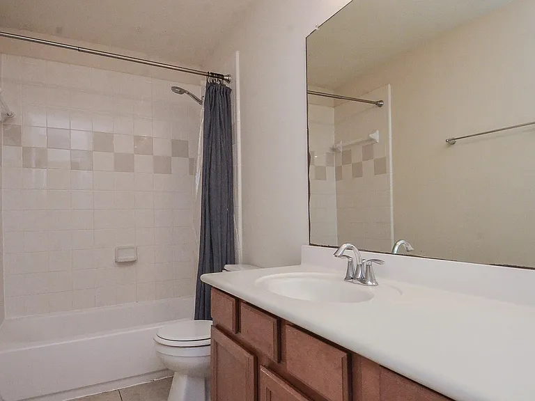 5218 Lacey Oak Meadow Dr — Photo 38