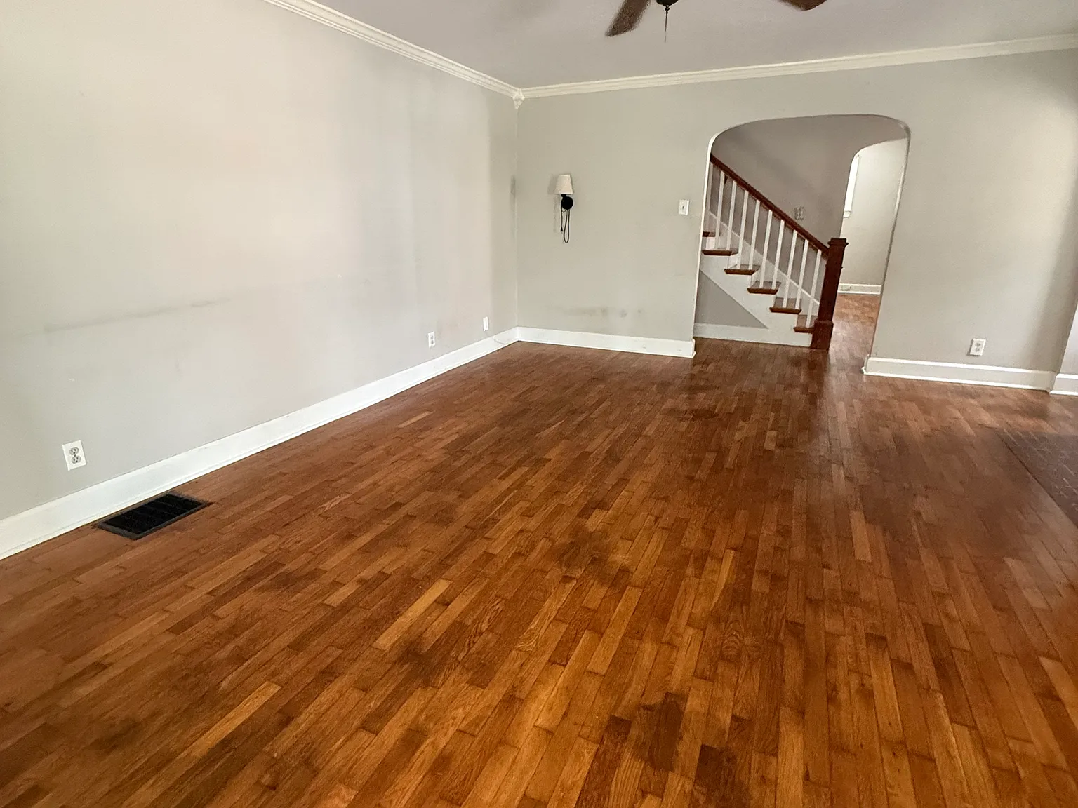 3 bed, 2800 sqft, $1,850 — Photo 4