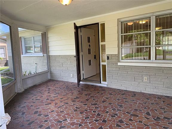 3rd image of 5338 Dawn Ln