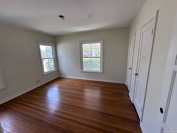 4th image of 315 shadwell