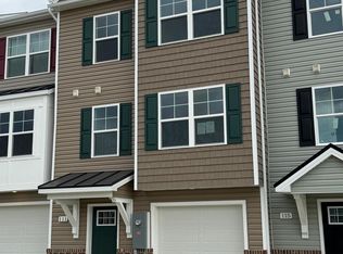 111 Olga Dr, Martinsburg, WV 25403