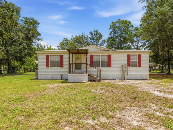 685 McDaniels Fishcamp Rd, Freeport, FL 32439