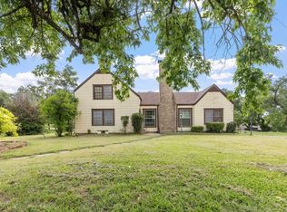 701 N 5th St, Honey Grove, TX 75446