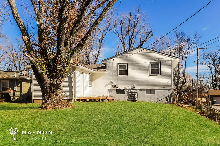 4704 Kensington Ave — Photo 13