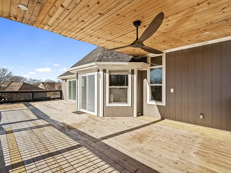 604 Canyon Dr — Photo 38