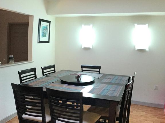 2nd image of 60 Glen Rd APT T4