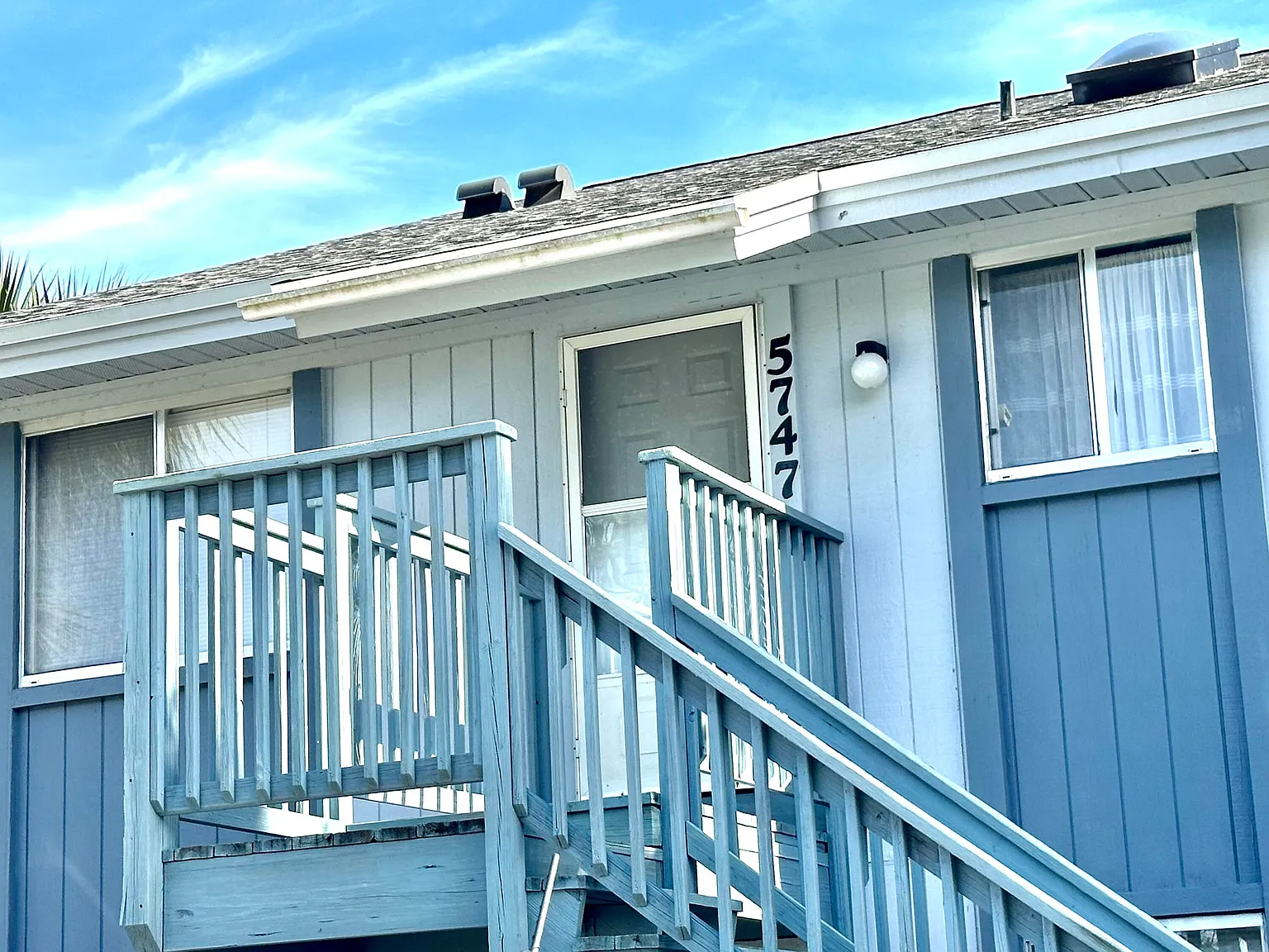 2 bed, 2.0 bath, 960 sqft, $1,800 — Photo 1