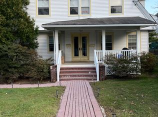183 Park Ave APT 2, Harrison, NY 10528