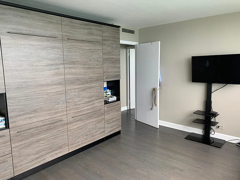 6301 N Sheridan Rd #10 — Photo 12