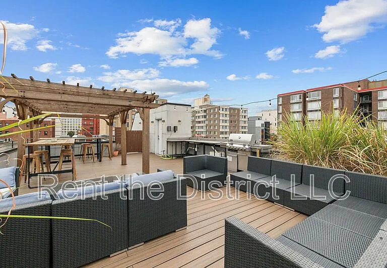 1109 M St NW #1 — Photo 19