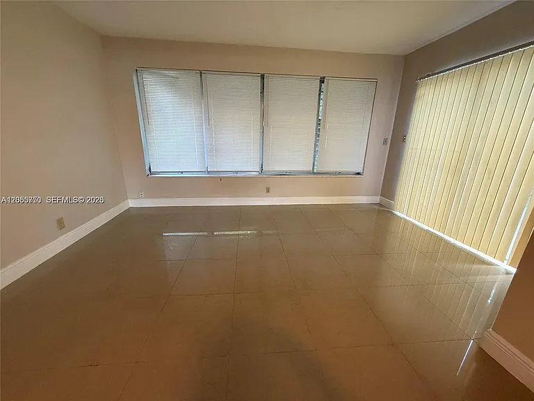 7654 Indigo St — Photo 15
