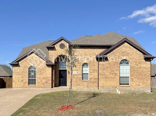 109 Troy Ln, Red Oak, TX 75154