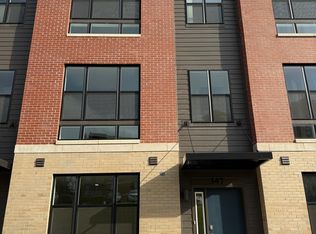 347 Summit Cir, Lombard, IL 60148