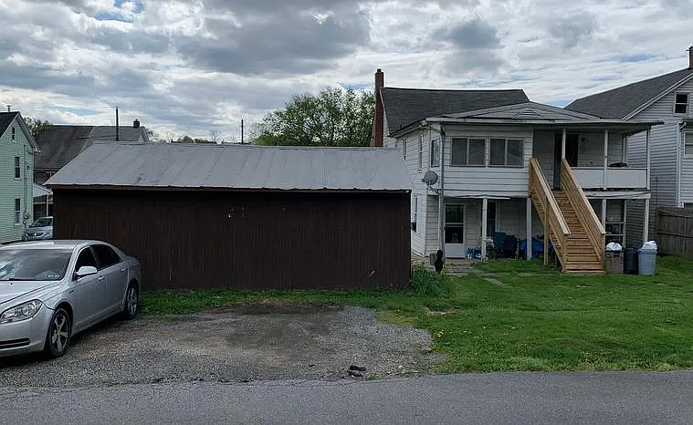 Side street view