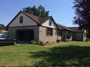 401 Crown Cres, Chesapeake, VA 23325