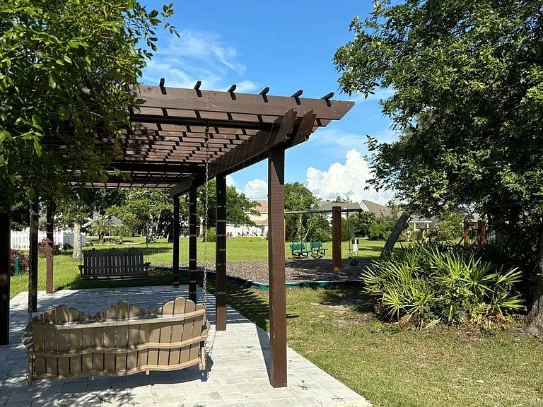 2115 Country Club Dr — Photo 24