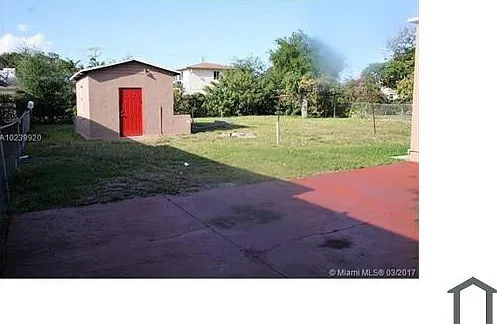 753 NW 52nd St — Photo 4