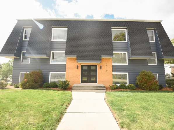 1217 Washington Ave, Dixon, IL 61021