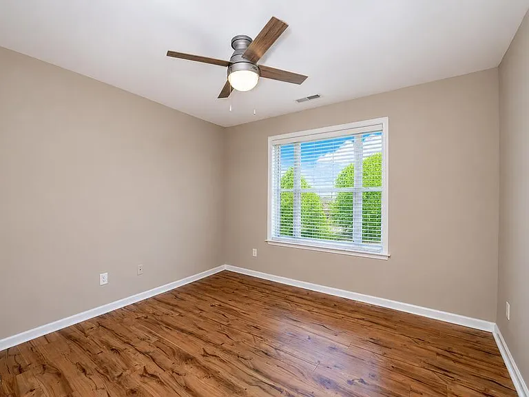 5803 Whisperwood Dr — Photo 19