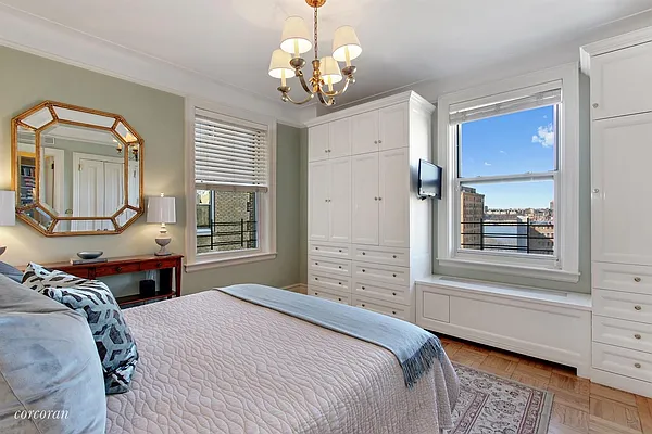 Sold by Corcoran | media 4
