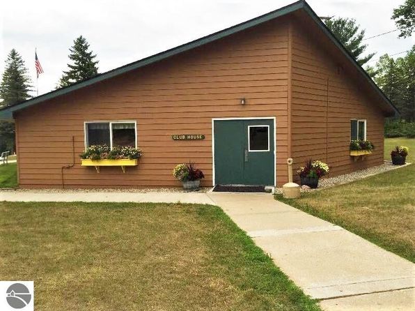 N Forest Lake Dr, Alger, MI 48610