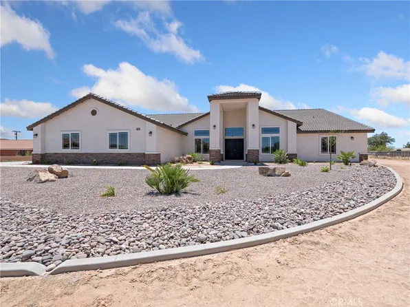 14672 Tiger Tail Rd, Apple Valley, CA 92307
