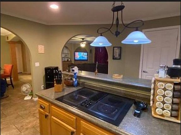 5th image of 129 Fish Haven Dr