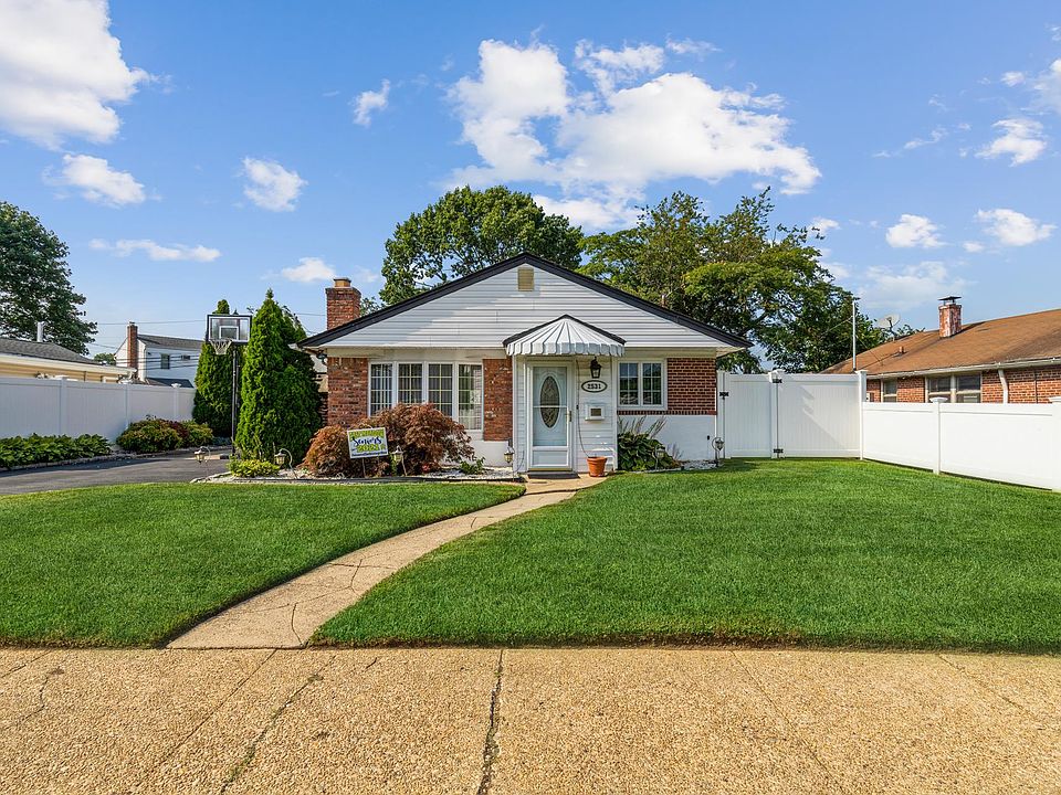 1st image of 2531 Dogwood Ave