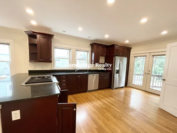 15 Sunset St, Roxbury Crossing, MA