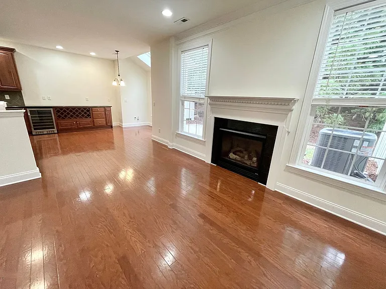 9519 Dellbrook Ct — Photo 8