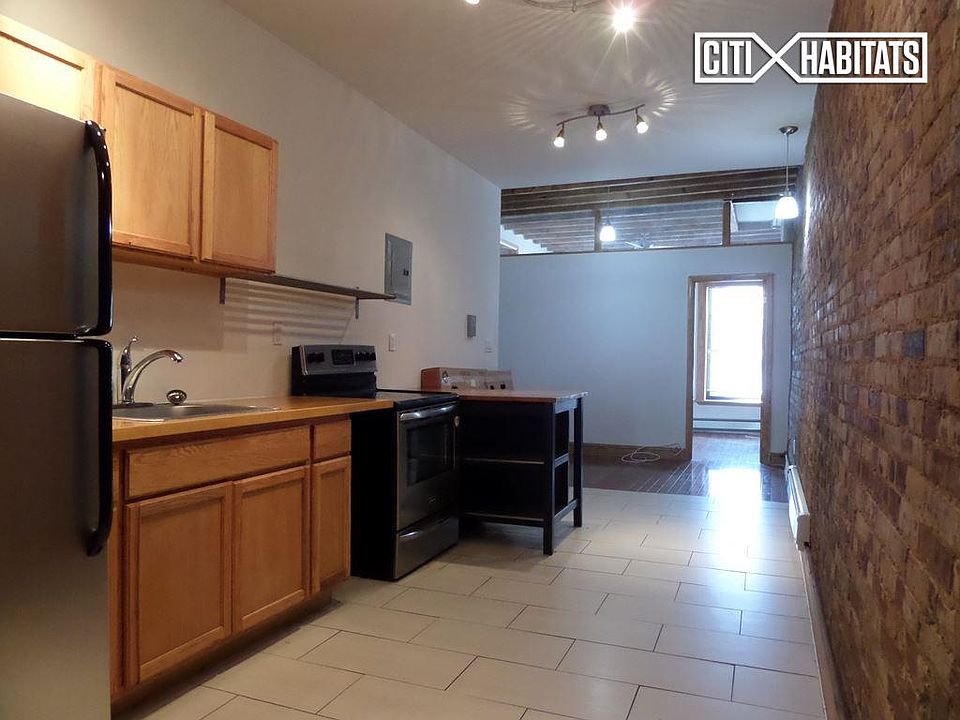 1st image of 2312 1st Ave APT 2