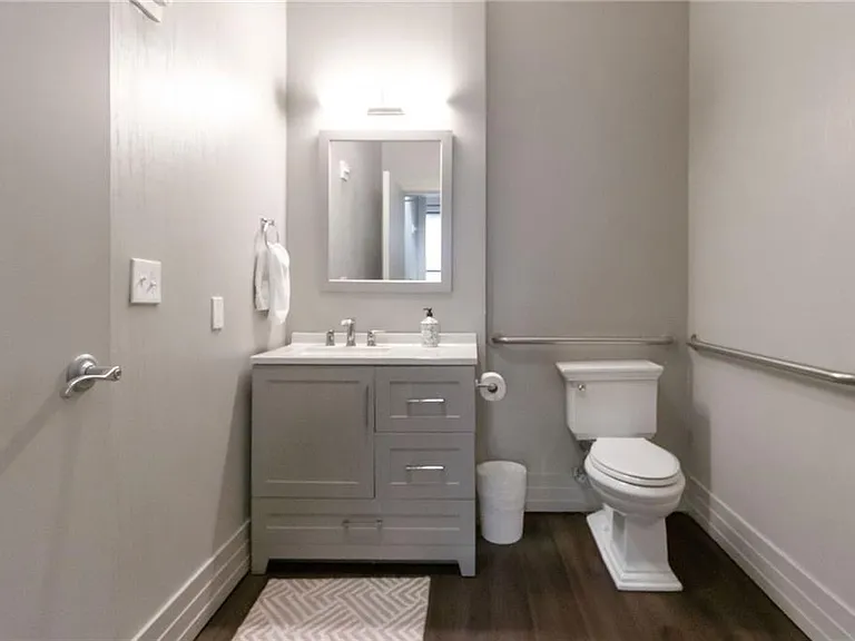 3040 Peachtree Rd NW #813 — Photo 21