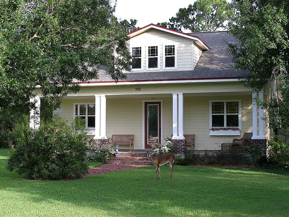 1st image of 900 Walking Horse Ln