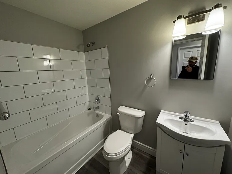385 Division St #201 — Photo 10