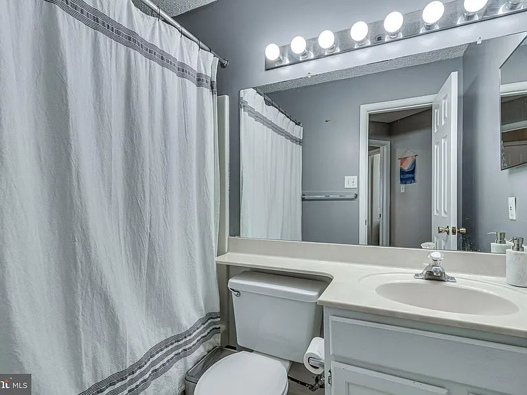 273 S Pickett St #401 — Photo 11