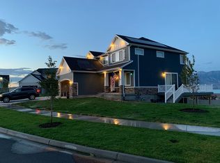 202 W Rosewood Dr, Saratoga Springs, UT 84045