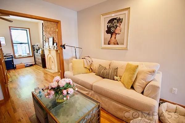 Rented by Compass | media 10