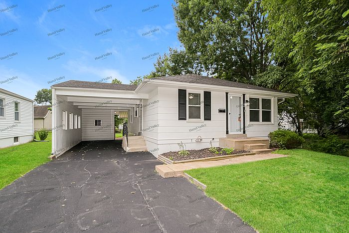 1st image of 2 Wescott Dr