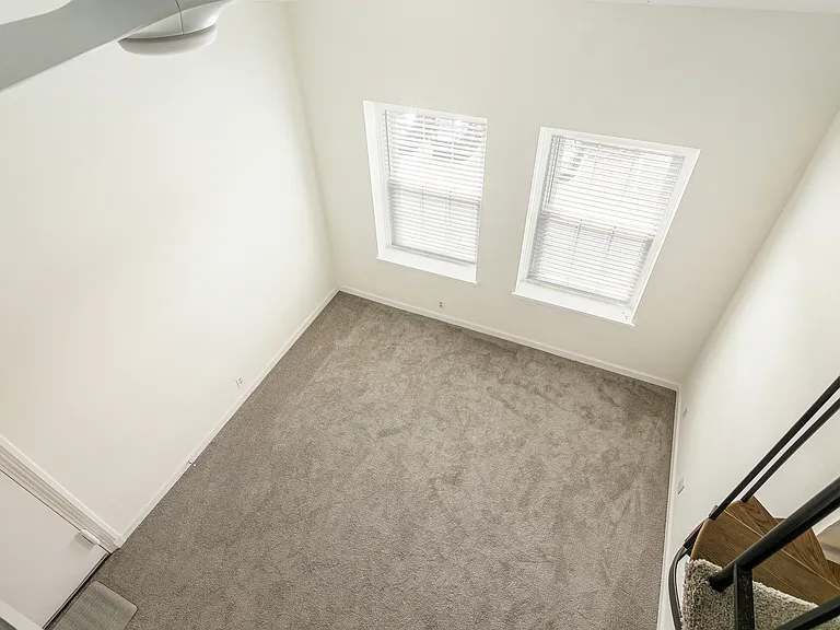 2820 S Abingdon St #C1 — Photo 10