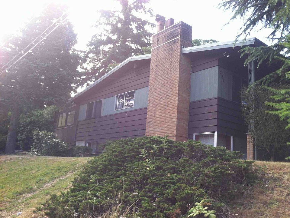 2nd image of 9226 1st Ave NE